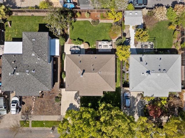 1621 Silver Avenue, Redwood City, CA 94061