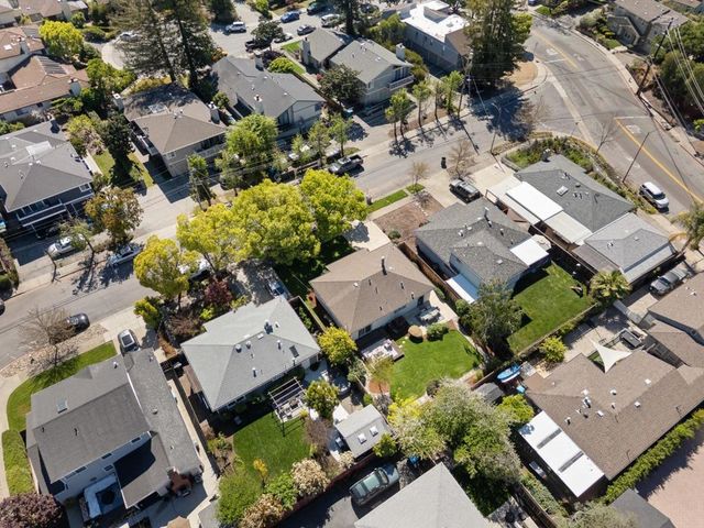 1621 Silver Avenue, Redwood City, CA 94061