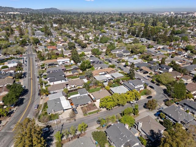 1621 Silver Avenue, Redwood City, CA 94061