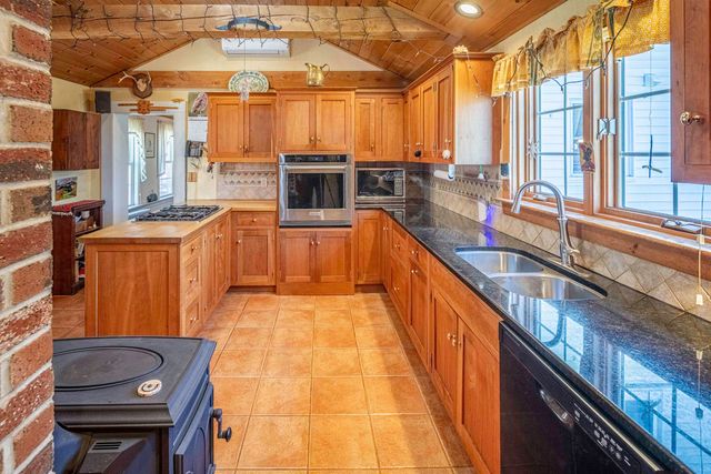 79 Noble Street, Somersworth, NH 03878