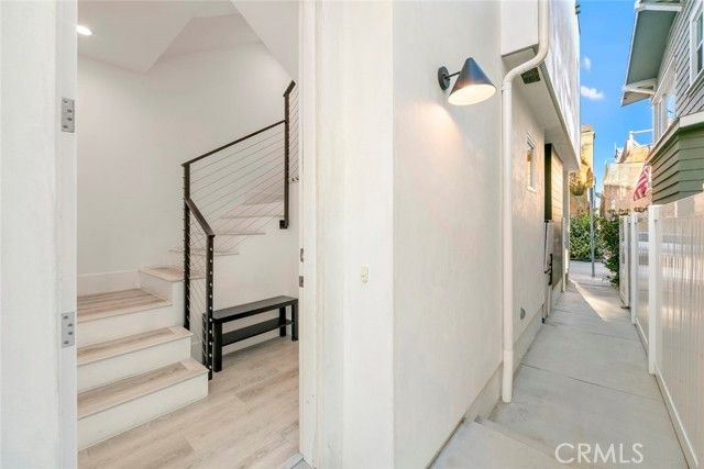 417 E Bay, Newport Beach, CA 92661