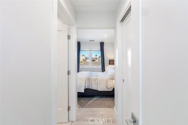 417 E Bay, Newport Beach, CA 92661