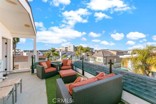 417 E Bay, Newport Beach, CA 92661