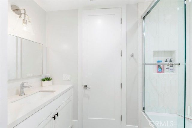 417 E Bay, Newport Beach, CA 92661