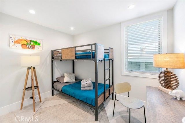 417 E Bay, Newport Beach, CA 92661