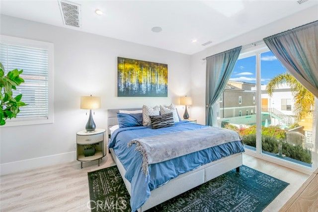 417 E Bay, Newport Beach, CA 92661