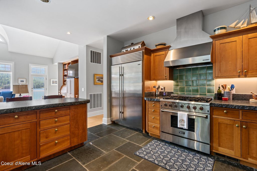 4557 W Mica Shore Rd, Coeur d'Alene, ID 83814 photo 17