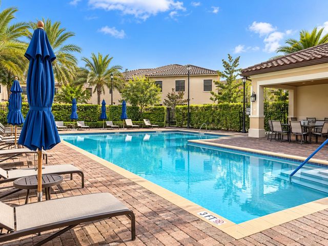 5454 NW 27th Street, Margate, FL 33063