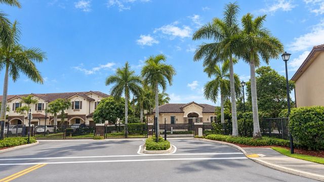 5454 NW 27th Street, Margate, FL 33063