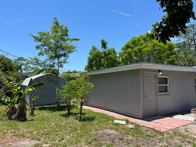 6184 SE Orange Blossom Trail SE, Hobe Sound, FL 33455