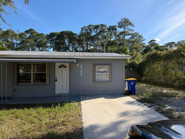 6184 SE Orange Blossom Trail SE, Hobe Sound, FL 33455