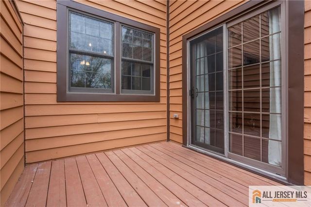 27 Manor Drive, Hillsborough, NJ 08844