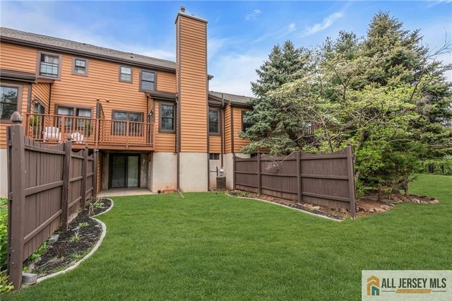 27 Manor Drive, Hillsborough, NJ 08844