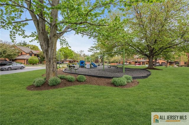 27 Manor Drive, Hillsborough, NJ 08844