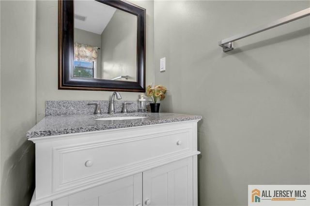 27 Manor Drive, Hillsborough, NJ 08844