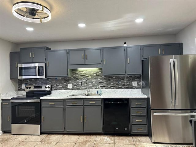 7670 Beverly Drive, Fayetteville, NC 28314
