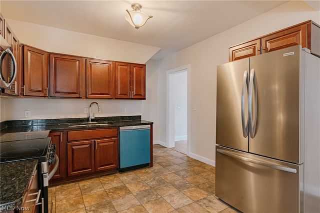 14915 Clifton Boulevard, Lakewood, OH 44107