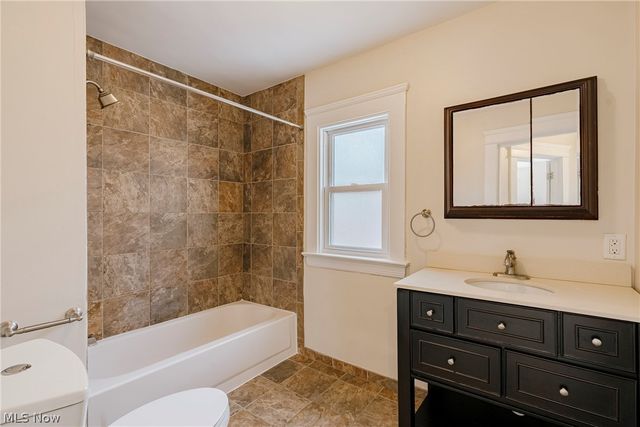 14915 Clifton Boulevard, Lakewood, OH 44107