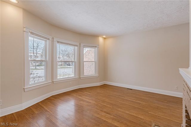 14915 Clifton Boulevard, Lakewood, OH 44107