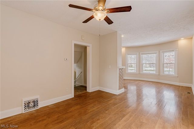 14915 Clifton Boulevard, Lakewood, OH 44107