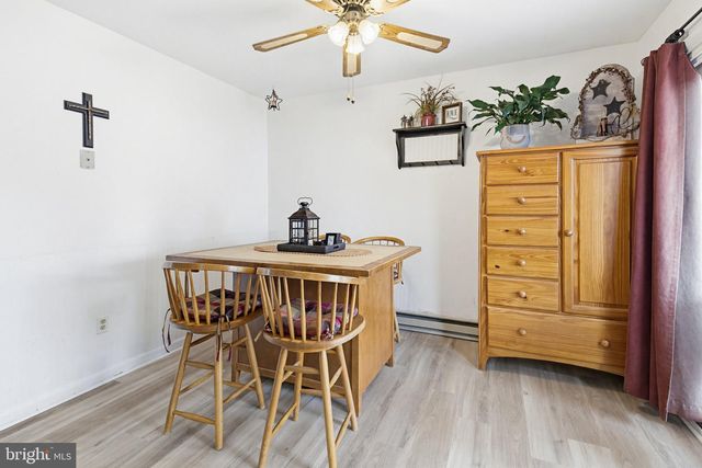 212 BEECHWOOD LN, Elizabethtown, PA 17022