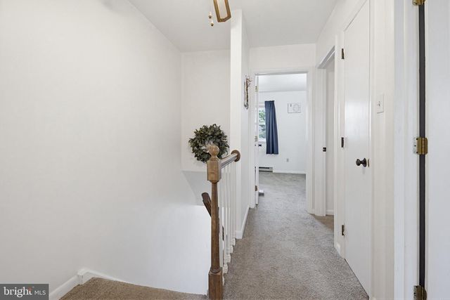 212 BEECHWOOD LN, Elizabethtown, PA 17022