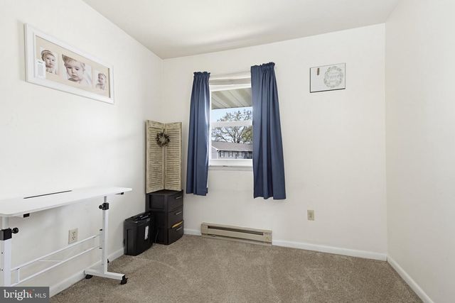212 BEECHWOOD LN, Elizabethtown, PA 17022