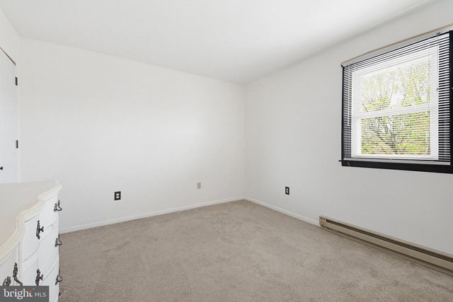 212 BEECHWOOD LN, Elizabethtown, PA 17022