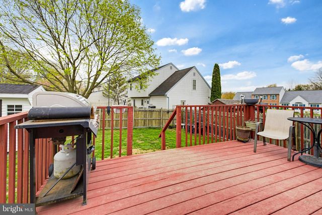212 BEECHWOOD LN, Elizabethtown, PA 17022