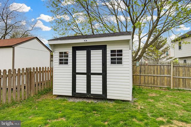 212 BEECHWOOD LN, Elizabethtown, PA 17022