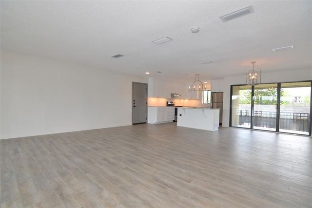 361 W LAKE FAITH DRIVE 112, Maitland, FL 32751
