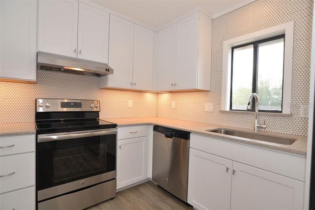 361 W LAKE FAITH DRIVE 112, Maitland, FL 32751