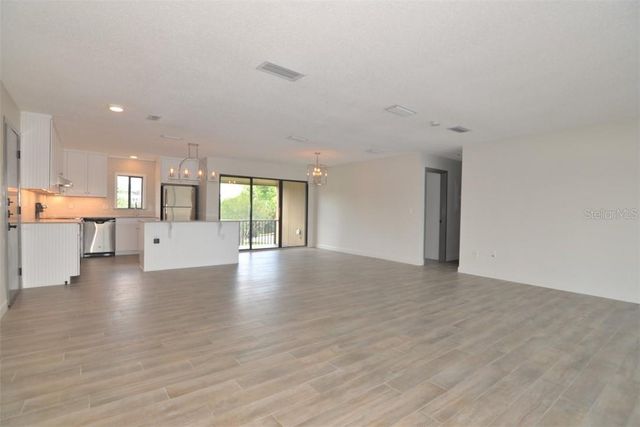 361 W LAKE FAITH DRIVE 112, Maitland, FL 32751