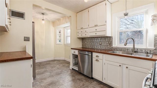 450 W Highland Drive, Zanesville, OH 43701