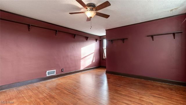 450 W Highland Drive, Zanesville, OH 43701