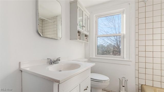 450 W Highland Drive, Zanesville, OH 43701