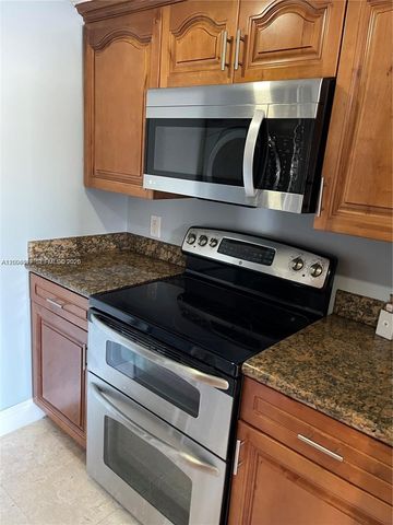 2415 NW 16th St Rd 102, Miami, FL 33125