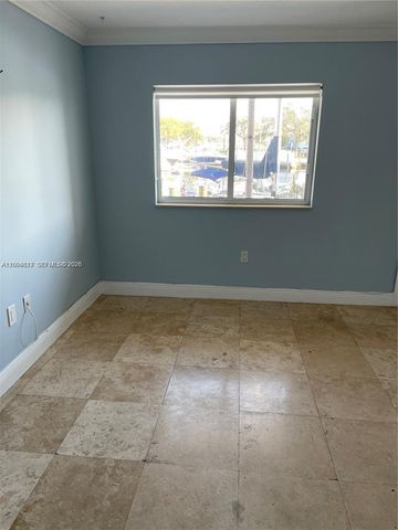 2415 NW 16th St Rd 102, Miami, FL 33125