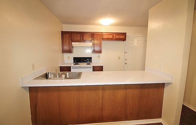 122 Country Bend Drive, Duncanville, TX 75137