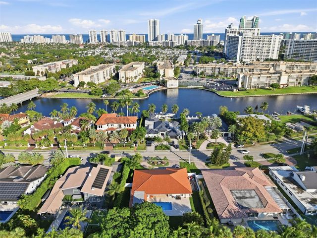 713 Diplomat Pkwy, Hallandale Beach, FL 33009