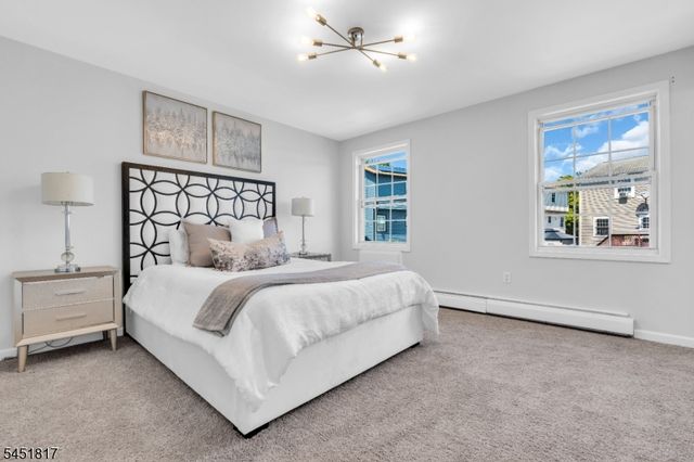 81 Crane St, Newark City, NJ 07104