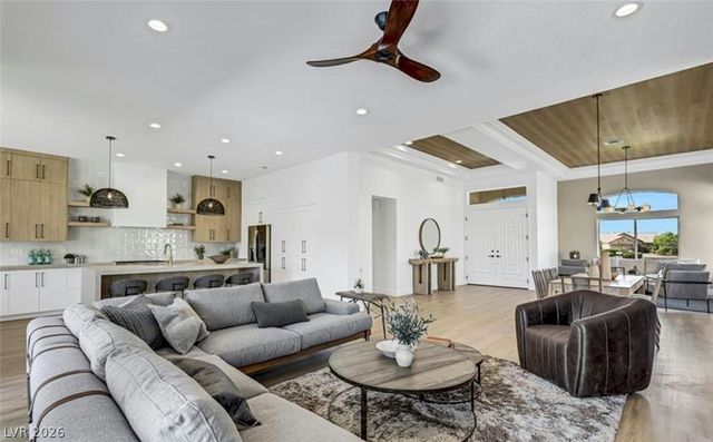 9213 Villa Ridge Drive, Las Vegas, NV 89134