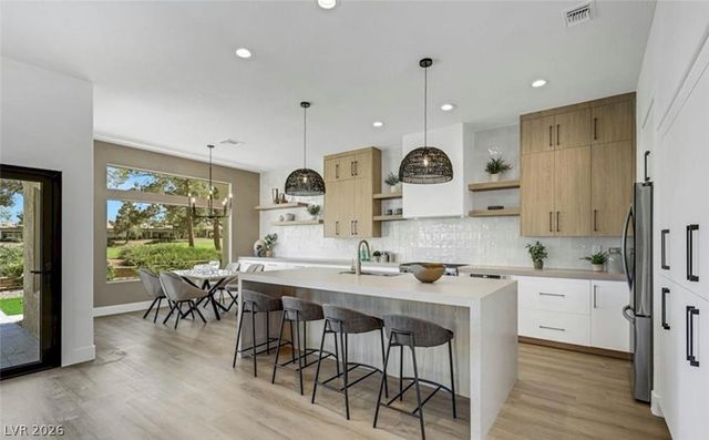 9213 Villa Ridge Drive, Las Vegas, NV 89134