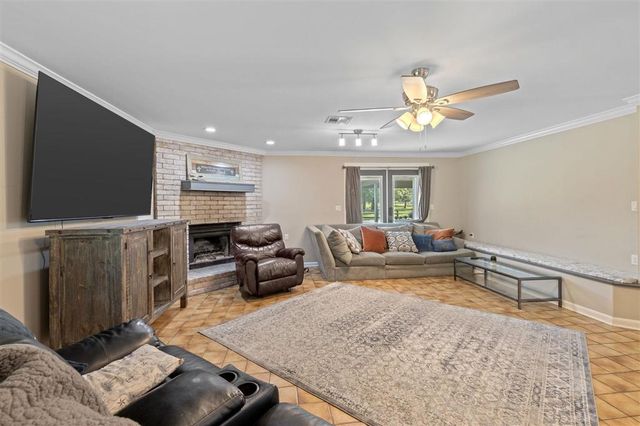 128 Sam Dunham Road, Sulphur, LA 70663