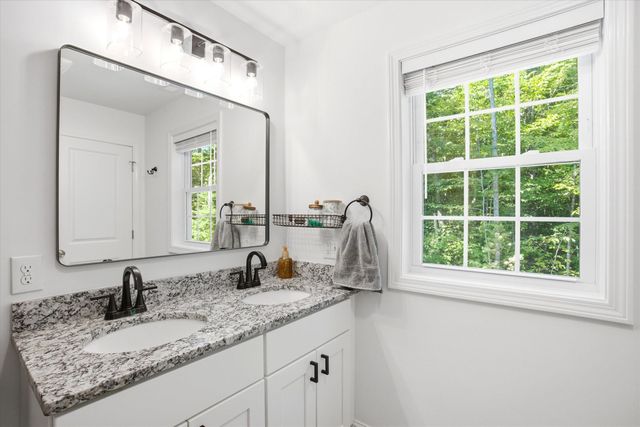 489 High Street, Boscawen, NH 03303