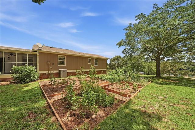 1800 Grandview Drive, Seneca, SC 29672