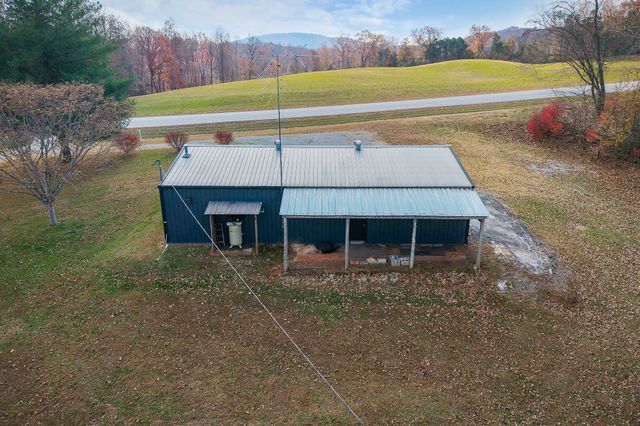 6777 Spencer Rd, Rock Island, TN 38581