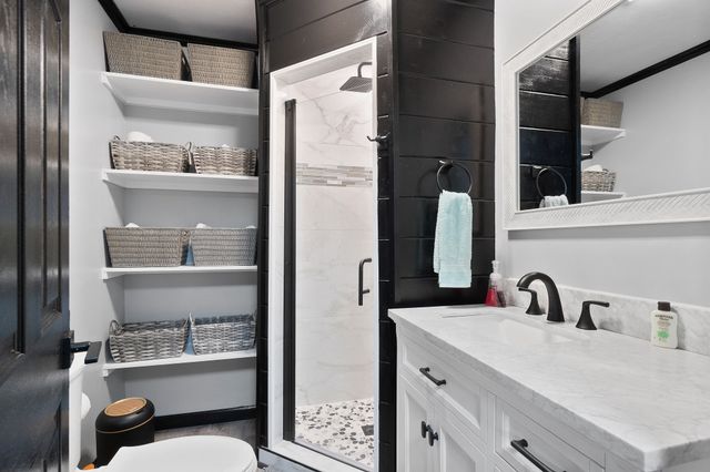 6777 Spencer Rd, Rock Island, TN 38581