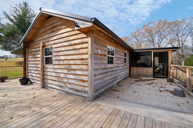 6777 Spencer Rd, Rock Island, TN 38581