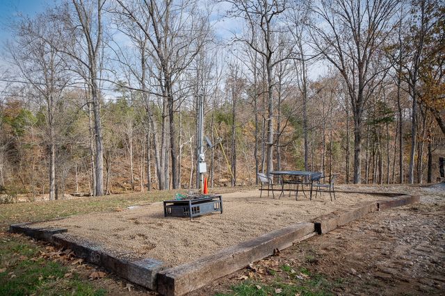 6777 Spencer Rd, Rock Island, TN 38581